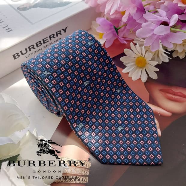 버버리 네이비 체크 자카드 넥타이 9.5cm S~A+등급 K2538