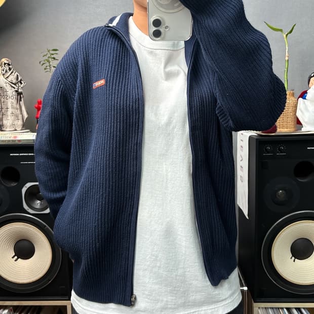 폴로 니트집업