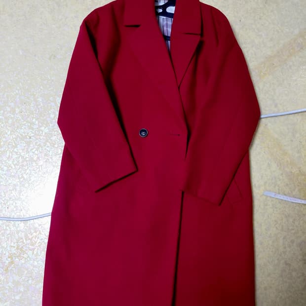 아메리칸 홀릭 레드 와인 코트