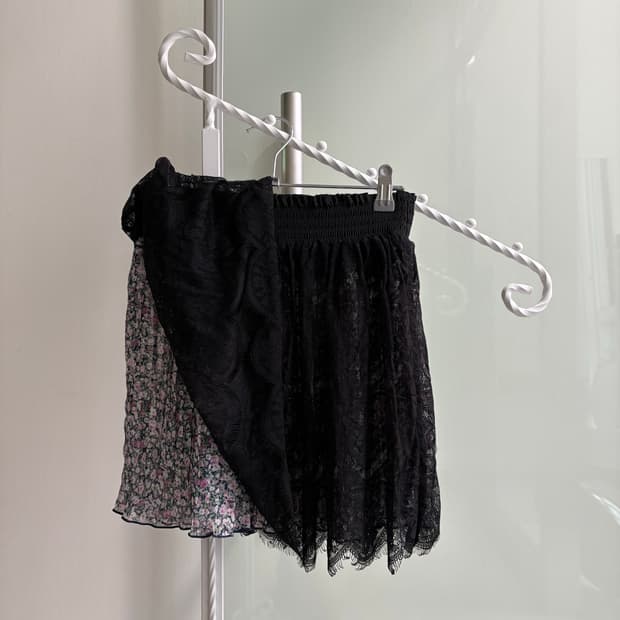 lace floral mini skirt