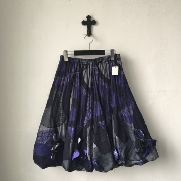 Corsage point balloon fit skirt