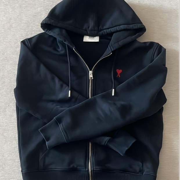 AMI 후드집업 S사이즈