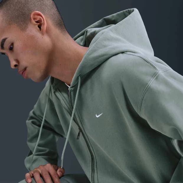 나이키 솔로 스우시 풀집업 플리스 후드 L(100) 클레이 그린