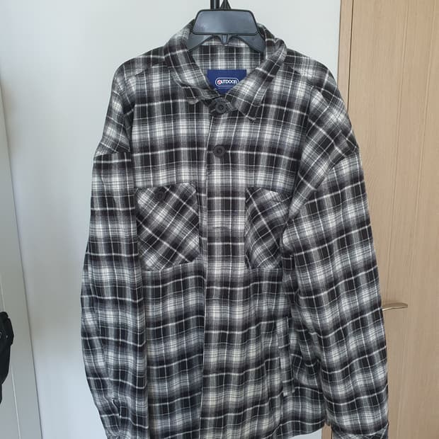 체크남방 아웃도어 실착1회 상태 최상