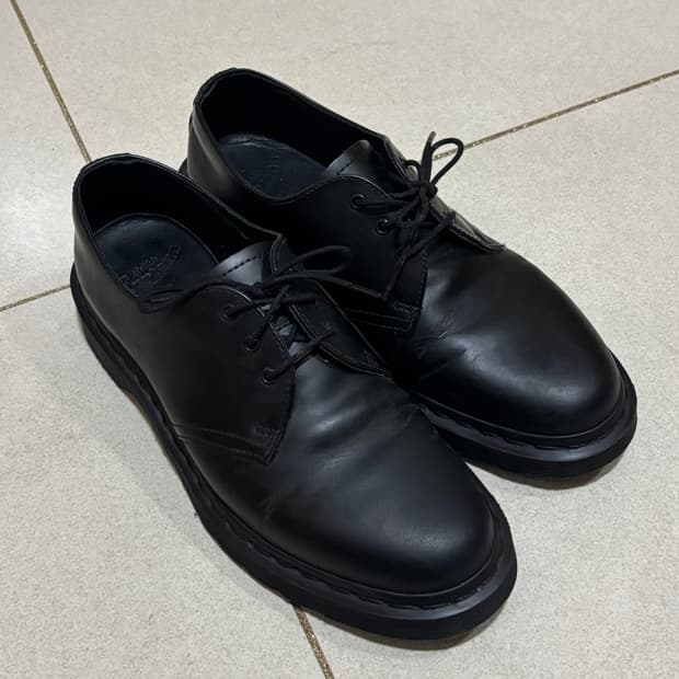 닥터마틴 1461 모노 블랙 UK7 EU41