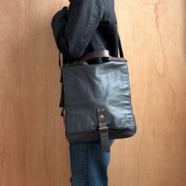 마크바이마크제이콥스 레더 크로스백