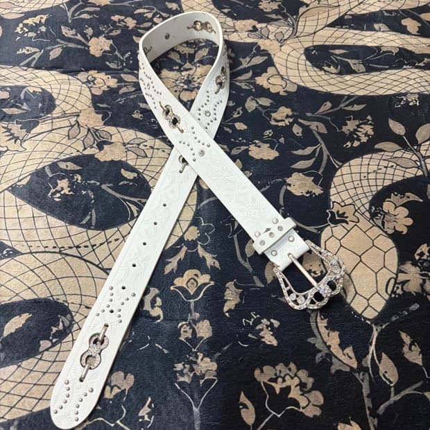 western cubic buckle detail white belt