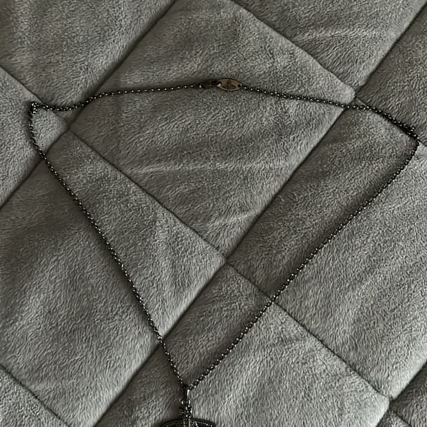 비비안웨스트우드 미니 바스 릴리프 목걸이