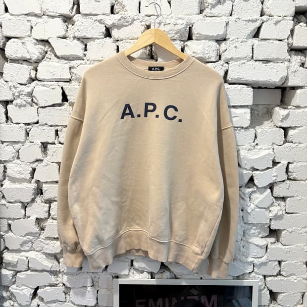 아페쎄 A.P.C 빅로고 맨투맨