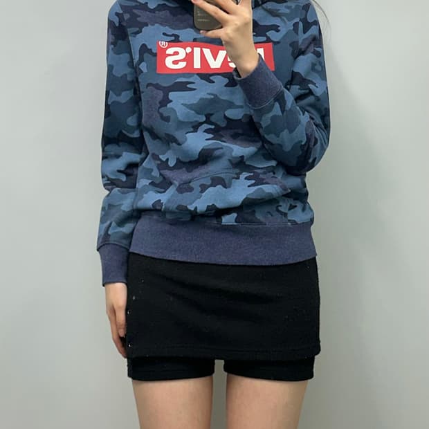 리바이스 박스로고 카모 후드티