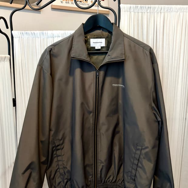 디스이즈네버댓 자켓