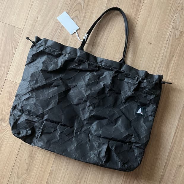 25ss 로아 하이킹 토트백 블랙 새상품