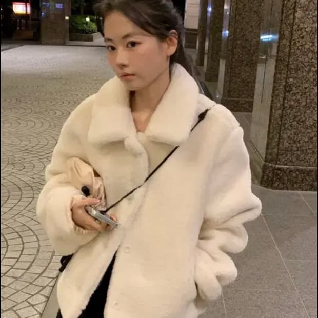 (급처 다시가격올림)아카이브제이투유 로아 퍼 자켓