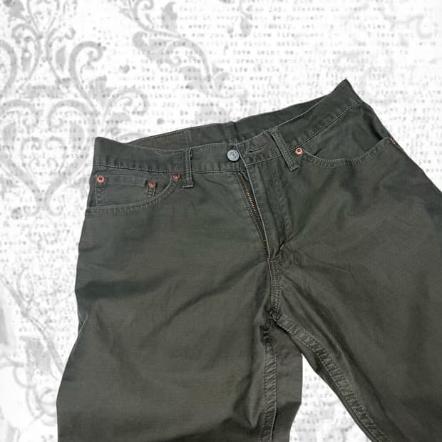 standard fit khaki jeans