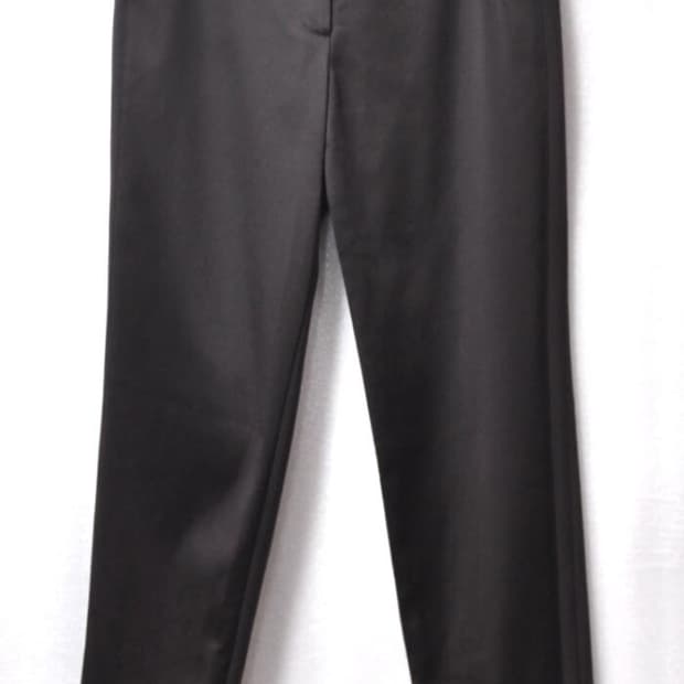 손정완/여성밑단장식슬림팬츠(허리26)