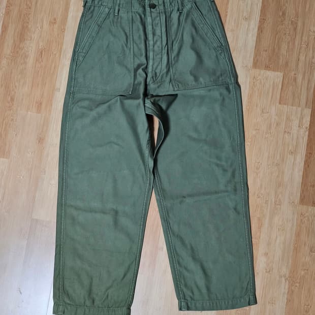 (3) 인테림 - Giza Back Satin Baker Pants