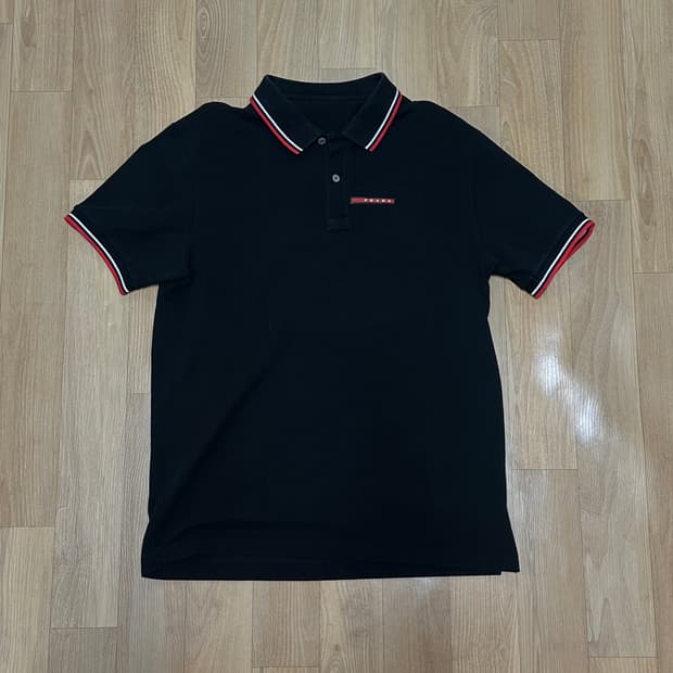 프라다 스포츠 카라티