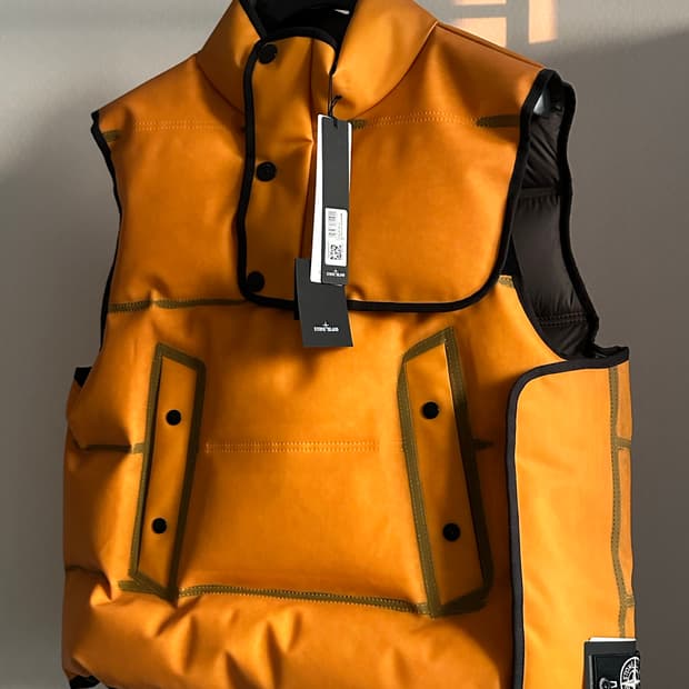 스톤아일랜드 아이스 스트라타 조끼패딩 XL(105-110) 새상품