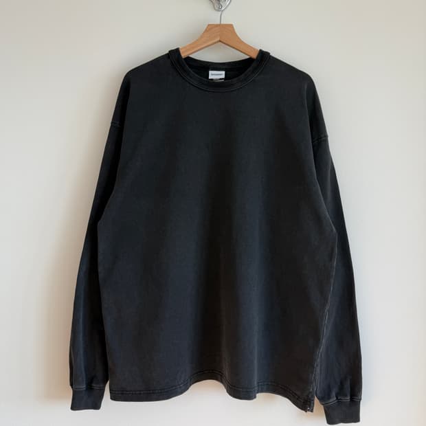 아웃스탠딩(OUTSTANDING) 롱 슬리브