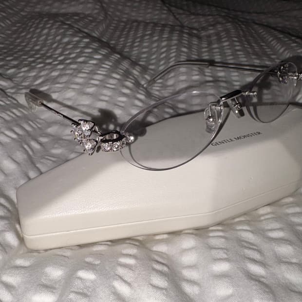 젠틀몬스터 쥬얼 오로라