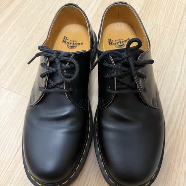 닥터마틴 스무스블랙 270