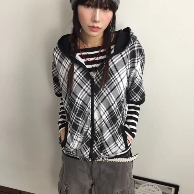 Y2K Monotone Check Zip Hoodie