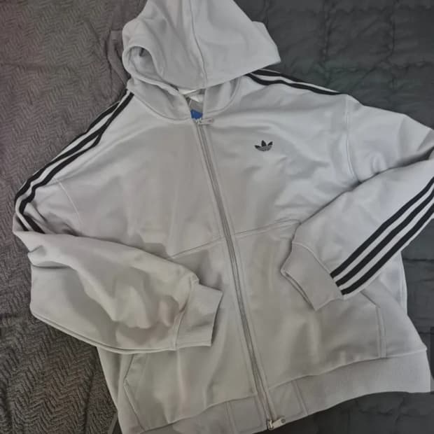 아디다스 크롭 후드집업 M