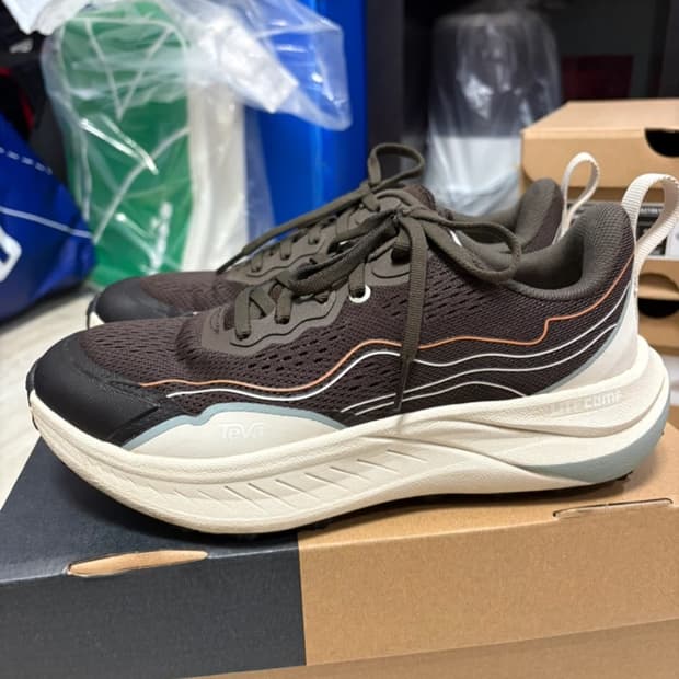 테바 VT 트레일윈더 로우 여성 스니커즈 240