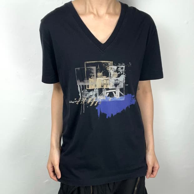 Paul Smith Cityscape Graphic V-Neck T-Sh
