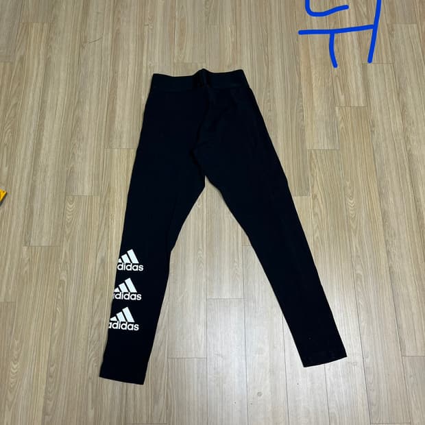 아디다스 레깅스 (새상품)