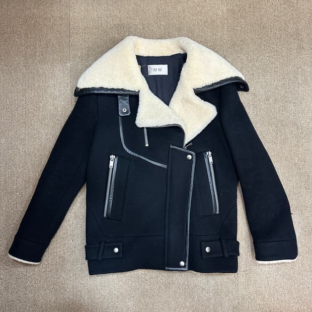 SJSJ 블랙 무스탕 자켓 S