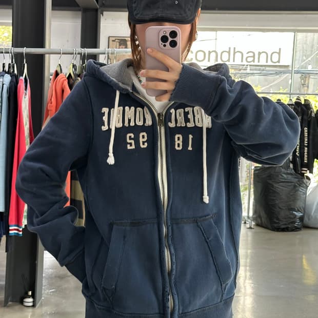 아베크롬비 머슬핏 데미지 후드집업 네이비