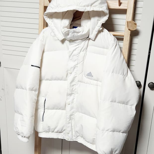 대장 아디다스 화이트 y2k 푸퍼 숏 패딩 후드 자켓 스카이블루 로고