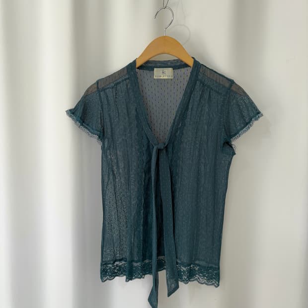 KUMIKYOKU blouse