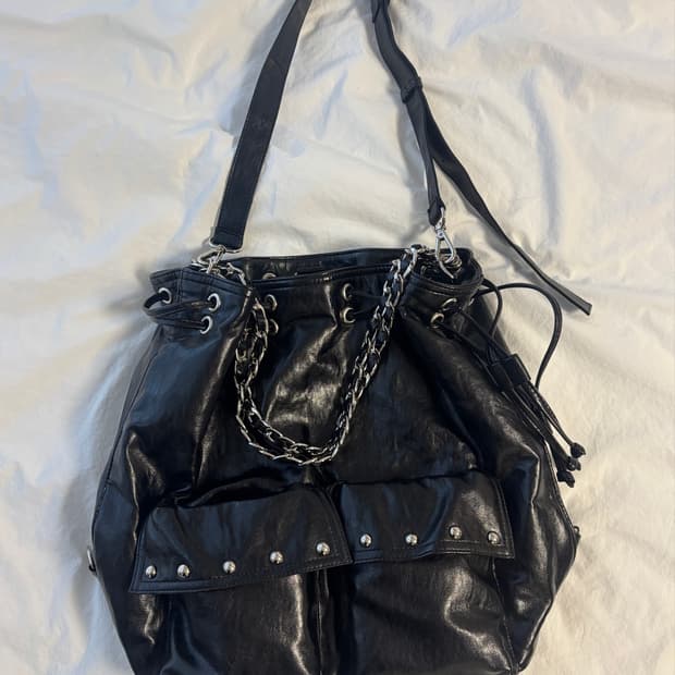 DEINET 5-WAY STUD POCKET MULTI BAG IN BL