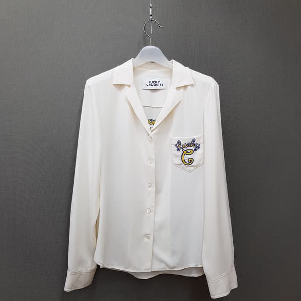 LUCKY CHOUETTE 럭키슈에뜨 자수 포인트 셔츠 36사이즈