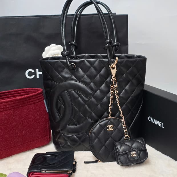 샤넬깜봉숄더백 + 샤넬깜봉반지갑 정품