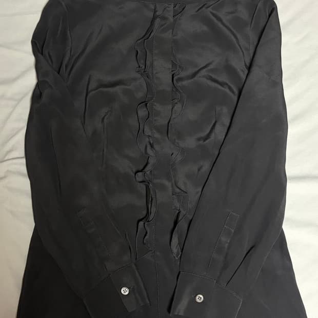 프라다 블라우스