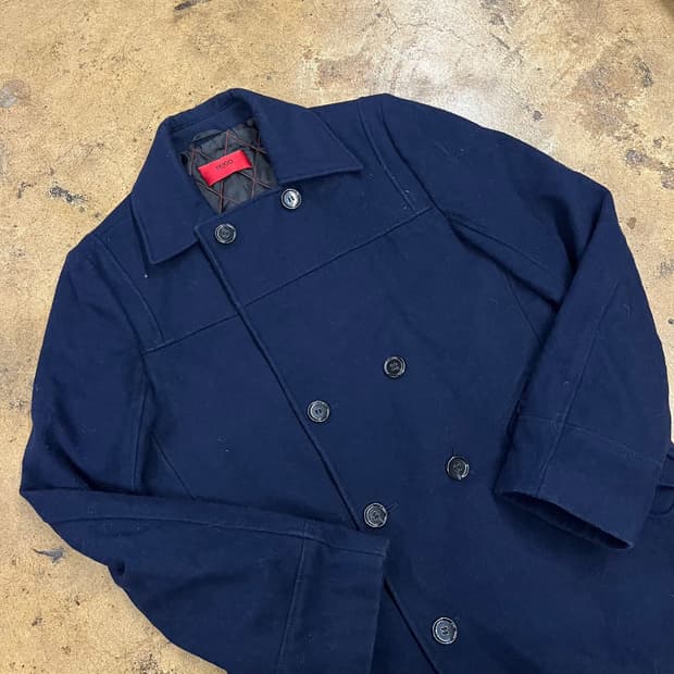 [정품] HUGO 네이비 더블 버튼 코트 b18