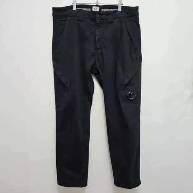 CP컴퍼니 21'FW 렌즈 와펜 카고 팬츠