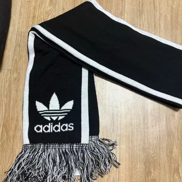 아디다스 목도리