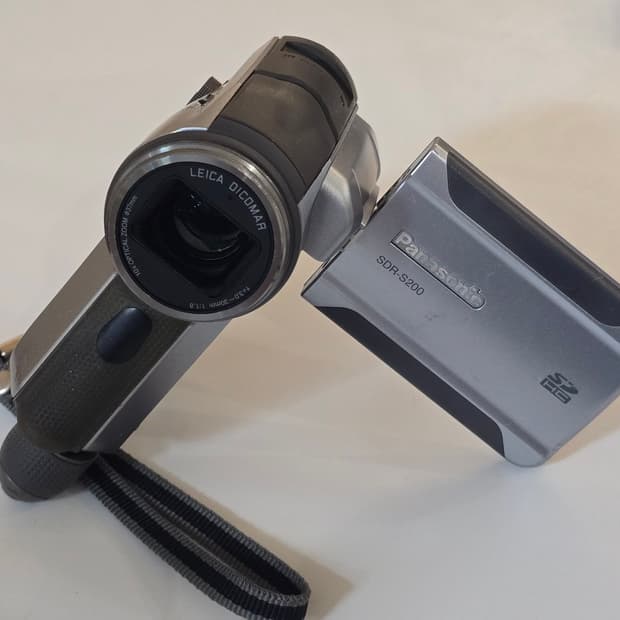 강민경캠코더 디카 빈티지 파나소닉 SDR-S200 / 작례있음
