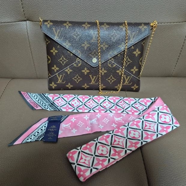 루이비통 플로우 타일 모노그램 방도