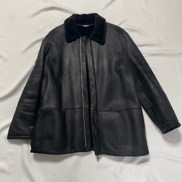 디올 Dior 송아지 가죽 무스탕