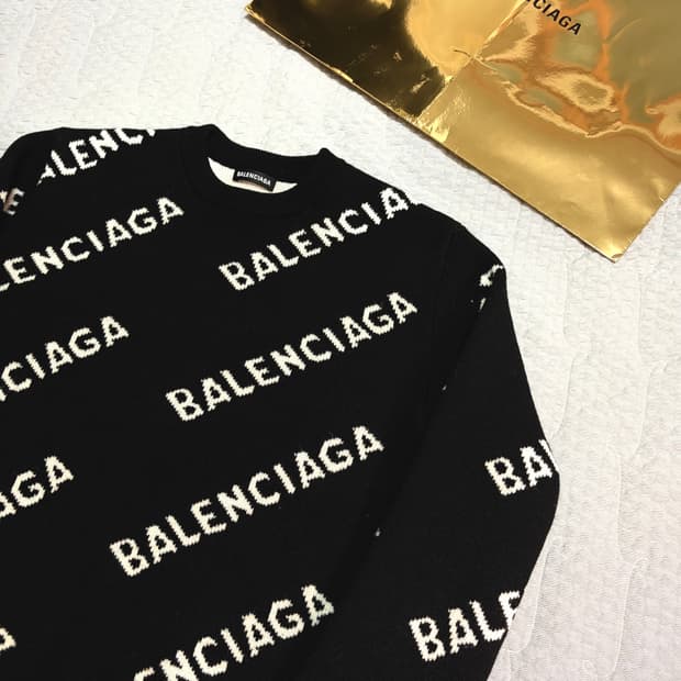 발렌시아가 멀티로고 니트