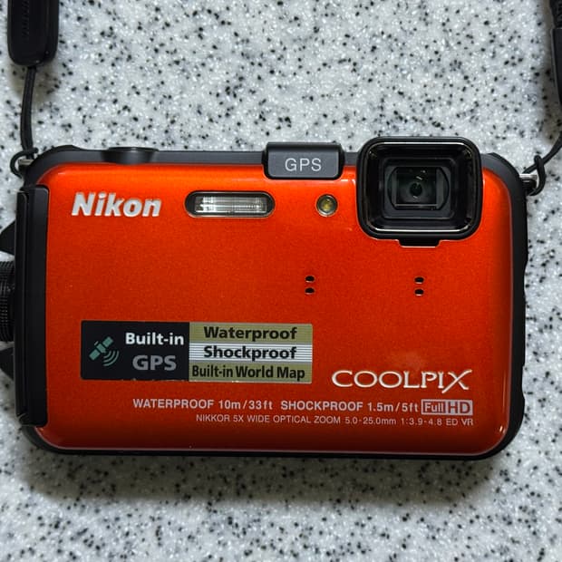Nikon aw100 디카