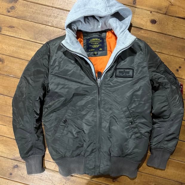 알파인더스트리 ma-1 후드봄버