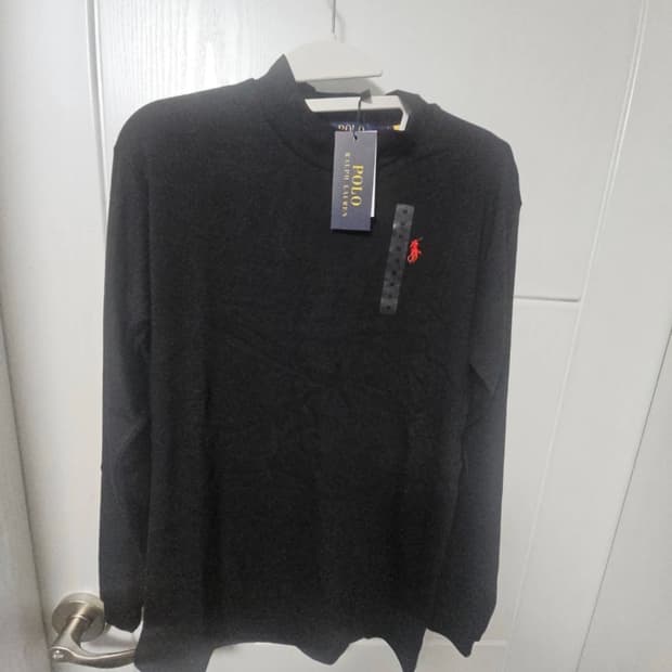 폴로 블랙 긴팔 티셔츠 L,M 각 하나씩