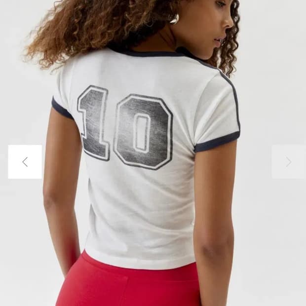 어반아웃피터스 iets frans 미아 풋볼 링거 티셔츠