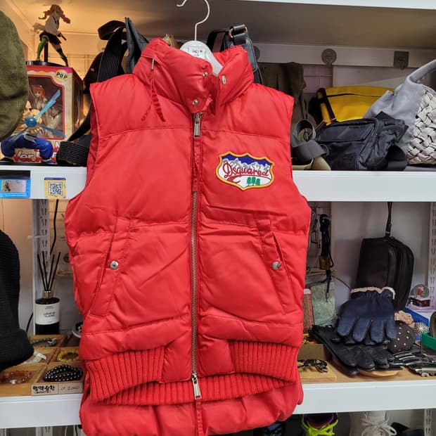 DSQUARED 디스퀘어드 빨간색 패딩 조끼 (오리털)